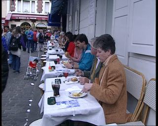 Link to Video | tourist destination, France, megacity, Montmartre, metropolis, 1991, color, standard-definition television, 1990s, Europe, megalopolis, Betacam SP, Paris