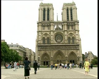 Link to Video | tourist destination, France, megacity, metropolis, 1991, color, standard-definition television, Notre-Dame de Paris, 1990s, Europe, megalopolis, tourist attraction, Betacam SP, Paris