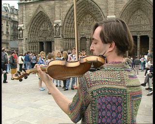 Link to Video | tourist destination, France, megacity, metropolis, 1991, color, standard-definition television, Notre-Dame de Paris, 1990s, Europe, megalopolis, tourist attraction, Betacam SP, Paris