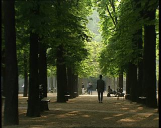 Link to Video | tourist destination, France, megacity, metropolis, 1991, color, park, standard-definition television, Jardin du Luxembourg, 1990s, Europe, megalopolis, Betacam SP, Paris