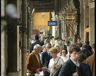 Link to Video | tourist destination, France, megacity, metropolis, 1991, color, standard-definition television, 90s, 1990s, Europe, megalopolis, Betacam SP, Paris