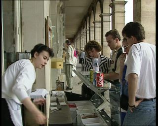 Link to Video | tourist destination, France, megacity, metropolis, 1991, color, standard-definition television, 90s, 1990s, Europe, megalopolis, Betacam SP, Paris