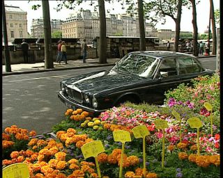Link to Video | tourist destination, France, megacity, metropolis, 1991, color, standard-definition television, 1990s, Europe, megalopolis, Betacam SP, Paris