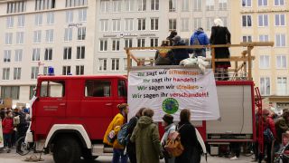 Link to Video | fear of the future, climate change, Next Generation, Munich, demonstration, climate movement, youth, 2019, protest, youth movement, future, schoolchild, social movement, Fridays for Future, climate activist, school strike