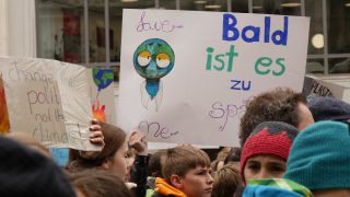 Link to Video | fear of the future, climate change, Next Generation, Munich, demonstration, climate movement, youth, 2019, protest, youth movement, future, 1990s, schoolchild, social movement, Fridays for Future, climate activist, school strike