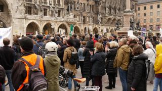 Link zum Video | Zukunftsangst, Klimawandel, Next Generation, München, Demonstration, Klimabewegung, Jugend, 2019, Protest, Jugendbewegung, Zukunft, Schulkind, soziale Bewegung, Fridays for Future, Klimaaktivist, Schulstreik