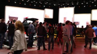 Link to Video | passenger car, motor car, Frankfurt am Main, audience, trade fair, International Motor Show Germany