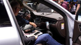 Link to Video | passenger car, motor car, Frankfurt am Main, audience, trade fair, International Motor Show Germany