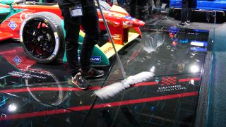 Link to Video | passenger car, motor car, Frankfurt am Main, audience, trade fair, International Motor Show Germany