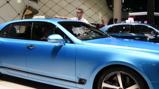 Link to Video | passenger car, motor car, Frankfurt am Main, audience, trade fair, International Motor Show Germany