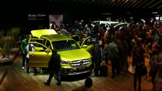 Link to Video | passenger car, motor car, Frankfurt am Main, audience, trade fair, International Motor Show Germany
