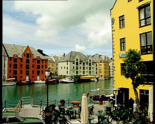 Link to Video | Norway, 1993, Scandinavia, color, standard-definition television, 90s, 1990s, Ålesund Municipality, Betacam SP