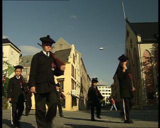 Link to Video | Norway, 1993, Scandinavia, color, standard-definition television, 90s, 1990s, buekorps, parade, uniform, tradition, Betacam SP, royal guard
