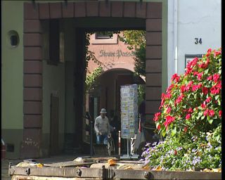 Link to Video | Germany, 1995