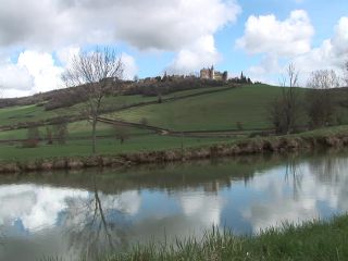 Link to Video | experiment, tourist destination, Middle Ages, Yonne, France, Guédelon Castle, Bourgogne-Franche-Comté, Treigny, High Middle Ages, color, castle, tourist attraction, experimental archaeology, long-term experiment, 13th century