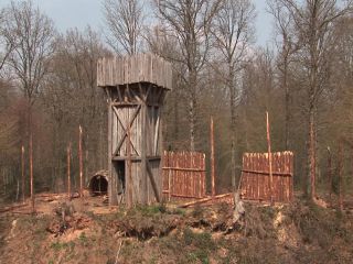 Link to Video | experiment, tourist destination, Middle Ages, Yonne, France, Guédelon Castle, Bourgogne-Franche-Comté, Treigny, 2007, High Middle Ages, color, castle, tourist attraction, experimental archaeology, long-term experiment, 13th century