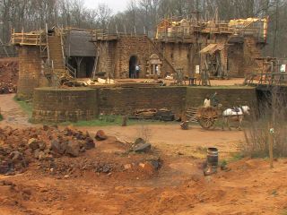 Link to Video | experiment, tourist destination, Middle Ages, Yonne, France, Guédelon Castle, Bourgogne-Franche-Comté, Treigny, 2008, High Middle Ages, color, castle, tourist attraction, experimental archaeology, long-term experiment, 13th century