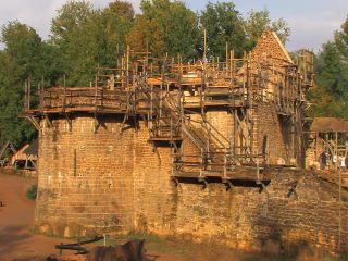 Link to Video | experiment, tourist destination, Middle Ages, Yonne, France, Guédelon Castle, Bourgogne-Franche-Comté, Treigny, 2008, High Middle Ages, color, castle, tourist attraction, experimental archaeology, long-term experiment, 13th century