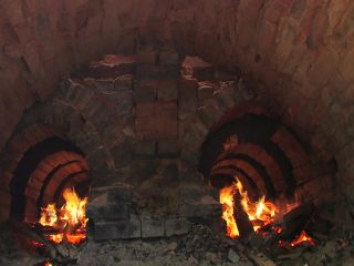 Link to Video | experiment, tourist destination, Middle Ages, Yonne, France, Guédelon Castle, Bourgogne-Franche-Comté, Treigny, 2008, High Middle Ages, color, castle, tourist attraction, experimental archaeology, long-term experiment, 13th century