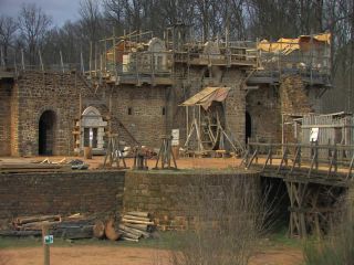 Link to Video | experiment, tourist destination, Middle Ages, Yonne, France, Guédelon Castle, Bourgogne-Franche-Comté, Treigny, 2008, High Middle Ages, color, castle, tourist attraction, experimental archaeology, long-term experiment, 13th century