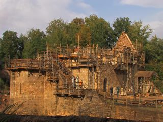 Link to Video | experiment, tourist destination, Middle Ages, Yonne, France, Guédelon Castle, Bourgogne-Franche-Comté, Treigny, 2008, High Middle Ages, color, castle, tourist attraction, experimental archaeology, long-term experiment, 13th century
