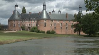 Link to Video | Yonne, France, Bourgogne-Franche-Comté, Château de Saint-Fargeau, historic building, tourist attraction, château, cloud, cloud cover