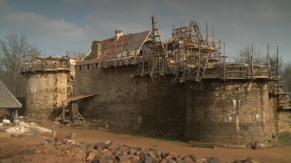 Link to Video | experiment, tourist destination, Middle Ages, Yonne, France, Guédelon Castle, Bourgogne-Franche-Comté, Treigny, 2010, High Middle Ages, color, craft, castle, construction site, tourist attraction, experimental archaeology, long-term experiment, 13th century