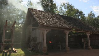 Link to Video | experiment, tourist destination, Middle Ages, Yonne, France, Guédelon Castle, Bourgogne-Franche-Comté, Treigny, 2011, High Middle Ages, color, castle, tourist attraction, experimental archaeology, long-term experiment, 13th century