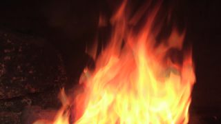 Link to Video | experiment, tourist destination, Middle Ages, Yonne, France, Guédelon Castle, Bourgogne-Franche-Comté, Treigny, 2011, High Middle Ages, color, castle, tourist attraction, experimental archaeology, long-term experiment, 13th century