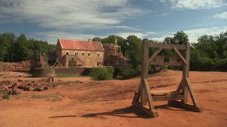 Link to Video | experiment, tourist destination, Middle Ages, Yonne, France, Guédelon Castle, Bourgogne-Franche-Comté, Treigny, 2011, High Middle Ages, color, castle, tourist attraction, experimental archaeology, long-term experiment, 13th century