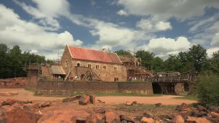 Link to Video | experiment, tourist destination, Middle Ages, Yonne, France, Guédelon Castle, Bourgogne-Franche-Comté, Treigny, 2011, High Middle Ages, color, castle, tourist attraction, experimental archaeology, long-term experiment, 13th century