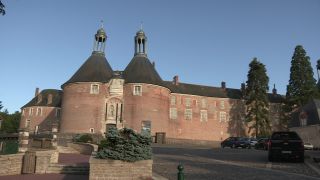 Link to Video | Yonne, France, Bourgogne-Franche-Comté, Château de Saint-Fargeau, historic building, tourist attraction, château, cloud, cloud cover
