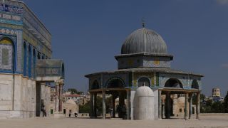 Link zum Video | historische Stätte, Tourismusziel, Jerusalem, Felsendom, Islamische Kunst, Tempelberg, Farbe, Wahrzeichen, 4K, 2016, Heiligtum, Gebäude, Islam, Byzantinische Architektur, Naher Osten, Sehenswürdigkeit, Israel