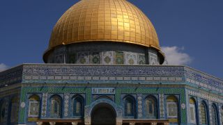 Link zum Video | historische Stätte, Tourismusziel, Jerusalem, Felsendom, Islamische Kunst, Tempelberg, Farbe, Wahrzeichen, 4K, 2016, Heiligtum, Gebäude, Islam, Byzantinische Architektur, Naher Osten, Sehenswürdigkeit, Israel