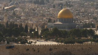 Link zum Video | historische Stätte, Tourismusziel, Jerusalem, Felsendom, Islamische Kunst, Tempelberg, Farbe, Wahrzeichen, 4K, 2016, Heiligtum, Gebäude, Islam, Byzantinische Architektur, Naher Osten, Sehenswürdigkeit, Israel