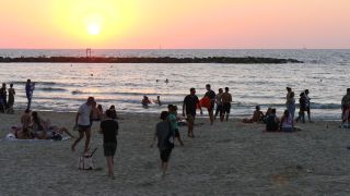 Link to Video | big city, metropolis, color, 4K resolution, 2016, Tel Aviv, Near East, Israel