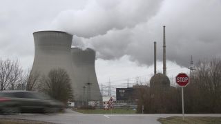 Link to Video | February, nuclear power, winter, nuclear power plant, Full High Definition, 2013, color, concrete, boiling water reactor, Gundremmingen, Gundremmingen Nuclear Power Plant, Bavaria