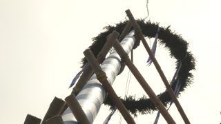 Link to Video | Upper Bavaria, community, Full High Definition, 2013, Deining (Egling), color, custom, May 1, municipality in Germany, village, teamwork, maypole, tradition, May Day, Bavaria