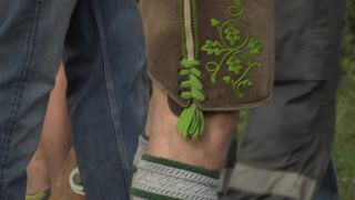 Link to Video | Upper Bavaria, community, Full High Definition, 2013, Deining (Egling), color, custom, May 1, municipality in Germany, village, teamwork, maypole, tradition, May Day, Bavaria