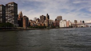 Link to Video | Manhattan, 2013, color, United States of America, New York City