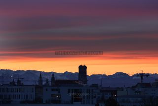 Link to Photo | photography, Alps, state capital in Germany, big city, sunset, Germany, Alpenpanorama, skyline, sky, evening, Bavaria