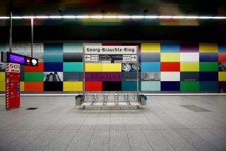 Link to Photo | photography, pandemic, Perspektiven, Munich, Germany, perspective, perspective, curfew, silence, emptiness, metro station