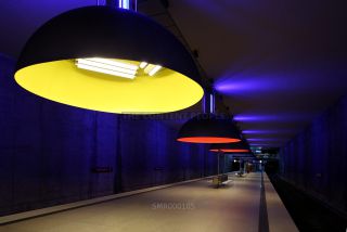 Link to Photo | photography, pandemic, Perspektiven, Munich, Germany, perspective, perspective, curfew, silence, emptiness, metro station