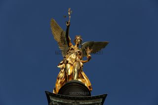 Link to Photo | photography, photograph, color photography, Munich, Germany, global city, digital color photograph, Bavaria