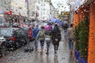 Link to Photo | fine-art photography, photography, photograph, color photography, Munich, digital photography, Germany, drop, global city, color, Photoart, wet season, art, central business district, rain, digital color photograph, Bavaria, Rainy Day