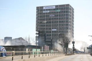 Link to Photo | photography, building implosion, Munich, high-rise building, Germany, 17 February 2008, 2008, Agfa-Gevaert