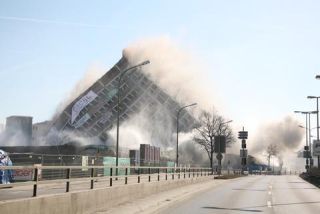 Link to Photo | photography, building implosion, Munich, high-rise building, Germany, 17 February 2008, 2008, Agfa-Gevaert