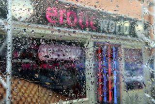 Link to Photo | fine-art photography, Munich, digital photography, drop, color, Photoart, wet season, art, central business district, rain, Rainy Day