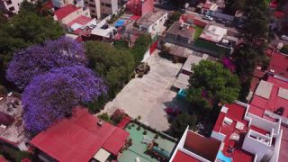 Link to Video | residential building, neighborhood, Mexico City, San Lucas, color, 4K resolution, 2018, high-angle shot, aerial shot, North America, city, day, roof, Mexico
