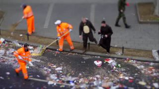 Link to Video | March, Rhineland-Palatinate, street sweeper, urban cleaning, Mainz, Full High Definition, Germany, 2000, miniature faking, color, Diorama, special effects, Europe, work, central business district